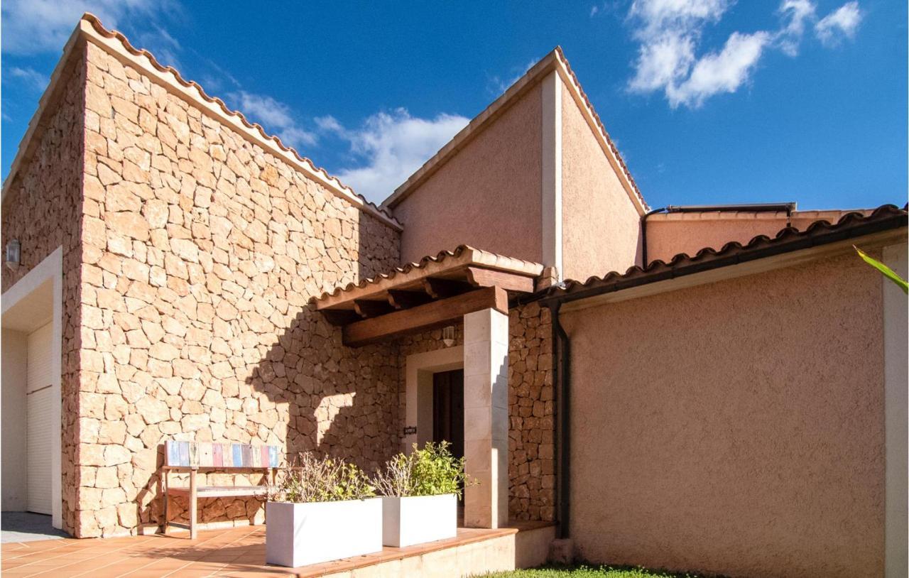 Ferienhaus Lovely In Mallorca With Wifi